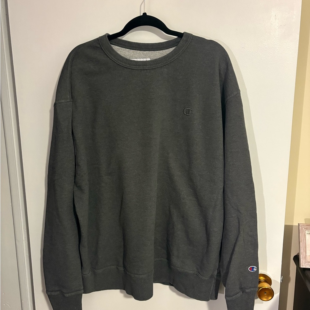 Champion round neck sweatshirt